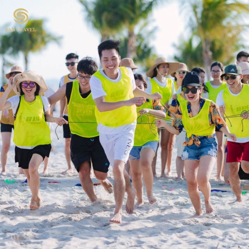 Du lịch team building Là gì