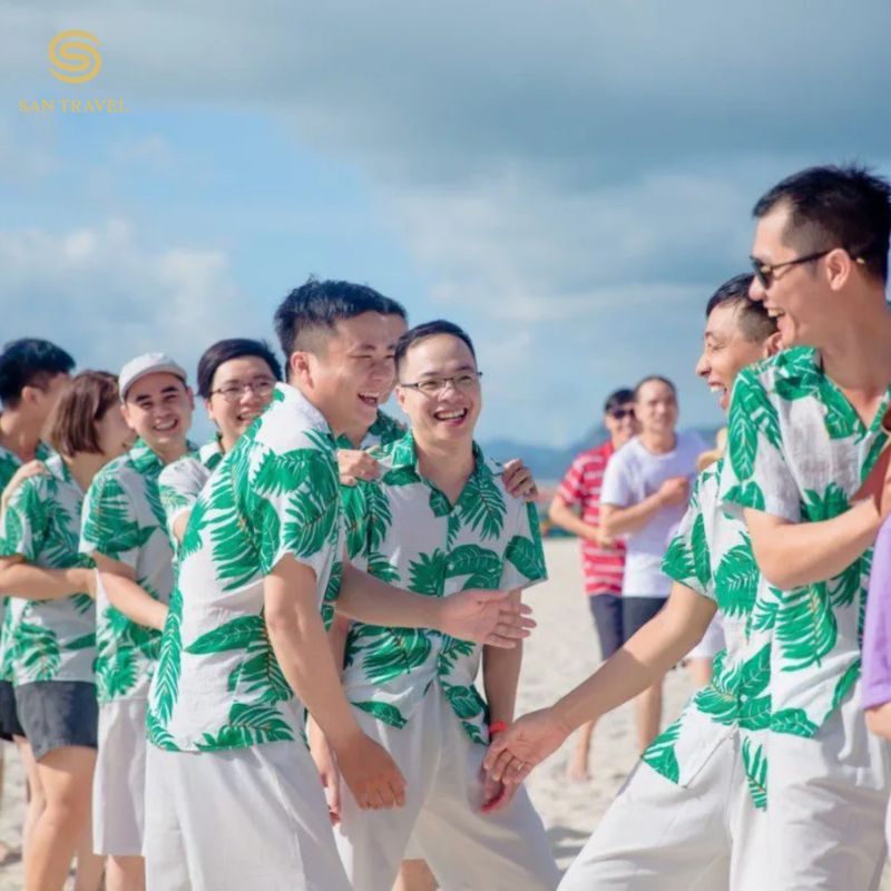 Du lịch team building Là gì